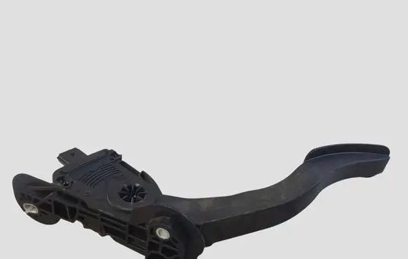 Mazda 6 Accelerator throttle pedal GS1D41600 9M819735AD