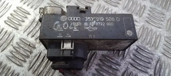 Coolant fan relay
