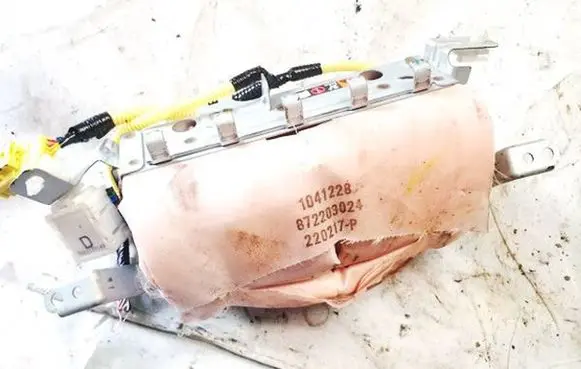 Lexus IS 220D-250-350 Passenger airbag 1041228 872209024