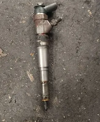 BMW X5 E53 Fuel injector 7784661