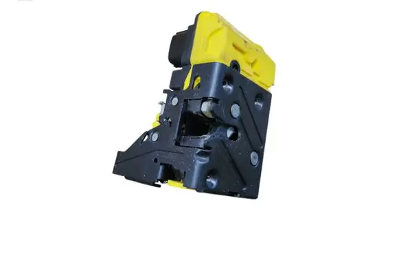 Volvo XC90 Front door lock 30634617
