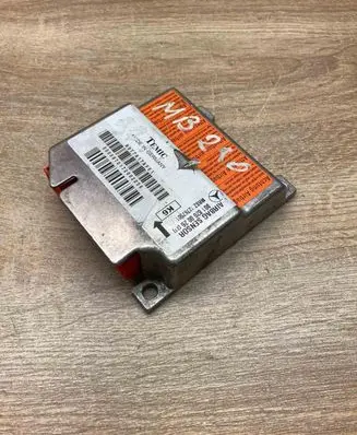 Mercedes-Benz E W210 Airbag control unit/module 0018200026