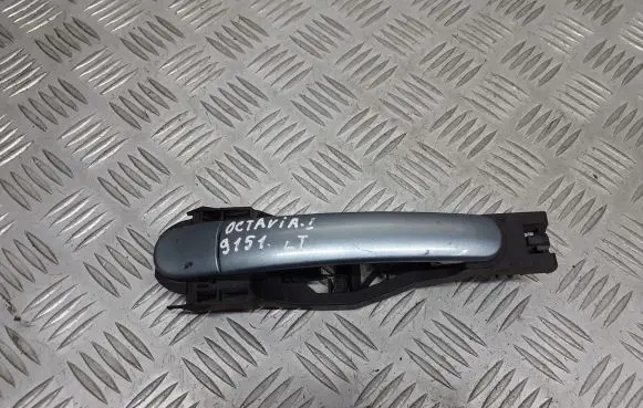 Skoda Octavia Mk1 (1U) Rear door handle trim 