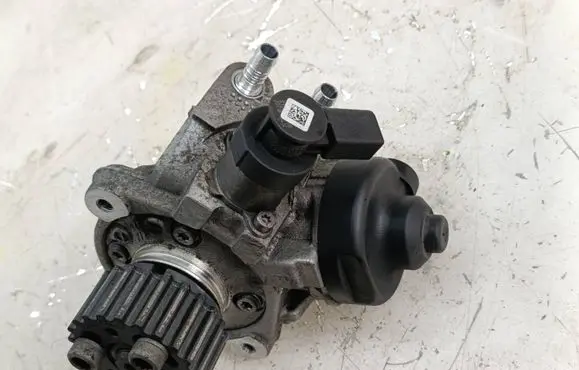 Audi A5 Sportback 8TA Fuel injection high pressure pump 03L130755AC 0445010529 09200712