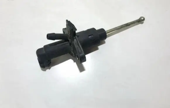 Volkswagen Polo Clutch master cylinder 6q0721388 6q0721388c