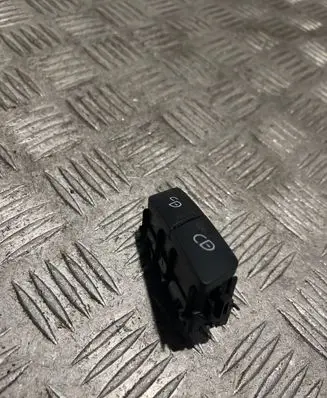 Mercedes-Benz C W204 Central locking switch button A2048706410