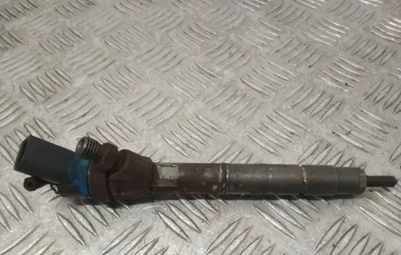 Mercedes-Benz C W203 Fuel injector 0445110015 A6680700687