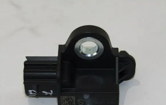 Nissan X-Trail T32 Airbag deployment crash/impact sensor 988303RA0A
