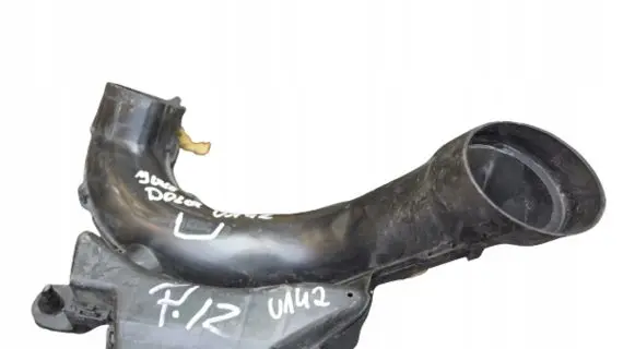 Nissan Juke I F15 Air intake hose/pipe 70390750