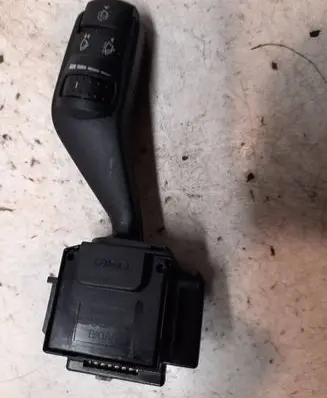 Ford Focus Wiper control stalk 17D3460