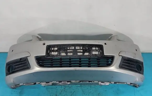 Opel Zafira B Front bumper 13124959 IMPRK1565816
