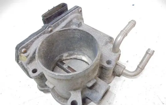 Toyota Yaris Electric throttle body valve 2203047010
