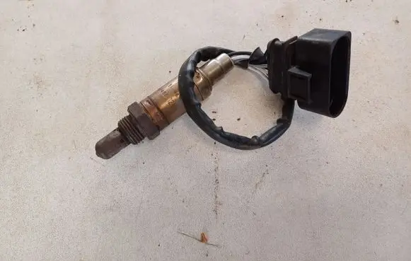 Audi A8 S8 D2 4D Lambda probe sensor 077906265D 0258003454