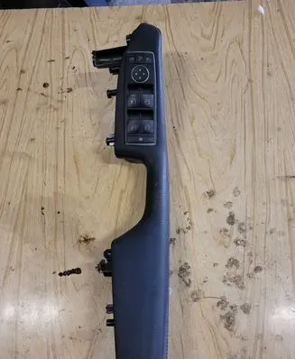Mercedes-Benz E W212 Electric window control switch A176729