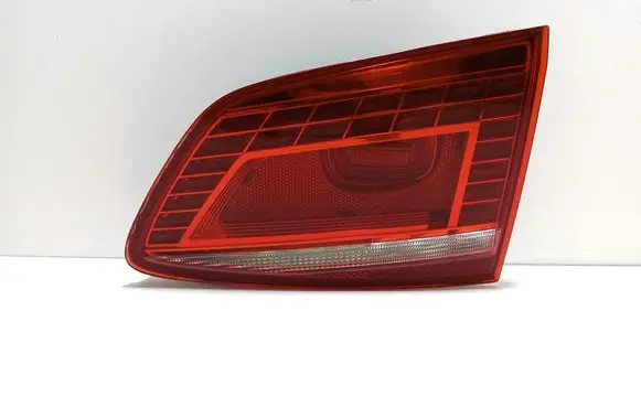 Volkswagen PASSAT B7 Tailgate rear/tail lights 3AF945308F