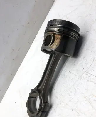 Skoda Octavia Mk3 (5E) Piston with connecting rod