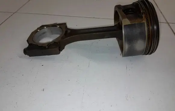 Cadillac SRX Piston with connecting rod 126264