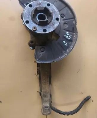 Audi Q7 4L Front wheel hub spindle knuckle 7L0407258A 90226
