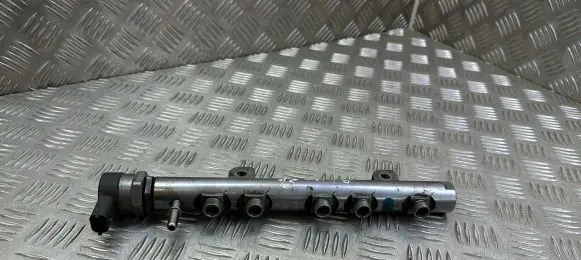 Jeep Grand Cherokee Fuel main line pipe 35022119G