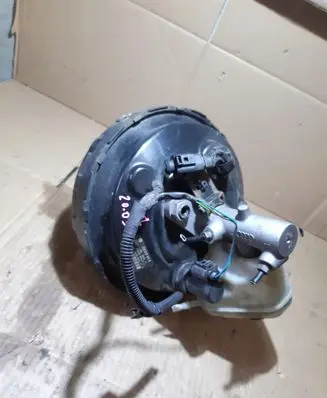 Audi Q7 4L Brake booster