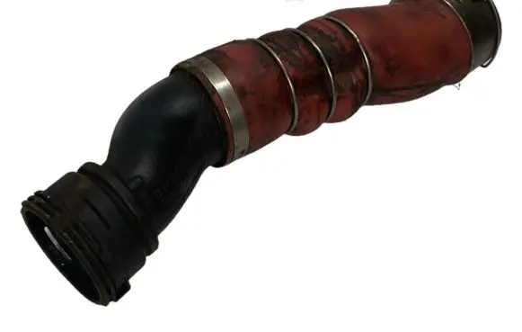 BMW 5 F10 F11 Intercooler hose/pipe 7583728 13717583728