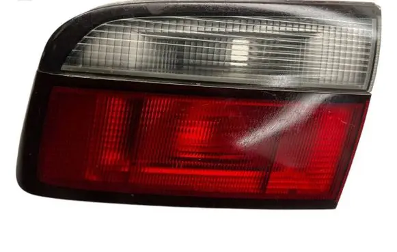Mazda 626 Tailgate rear/tail lights R2267