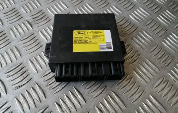Ford Focus Comfort/convenience module 98AG15K600KB 5WK48620B
