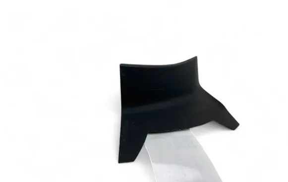 Rear/tail light trim molding