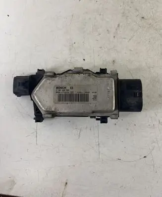 Jeep Cherokee Coolant fan relay 1137328793 FCM4E11 113732879