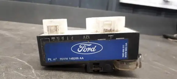 Ford Galaxy Coolant fan relay 7MO000317