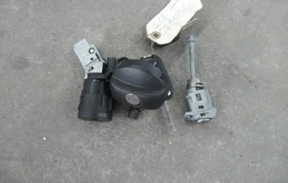 Peugeot 208 Ignition lock