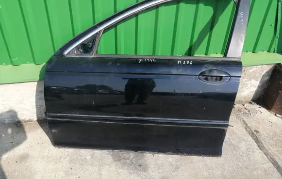 Jaguar X-Type Front door