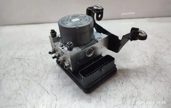 Land Rover Evoque I ABS Pump GJ322C405AF A426R15W352
