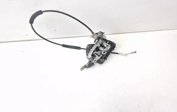 Volkswagen Fox Front door lock 5Z3837014B