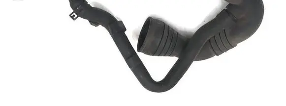 Volkswagen PASSAT B5 Intercooler hose/pipe 8D0129615A