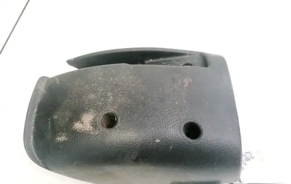 Hyundai Santa Fe Steering wheel column trim