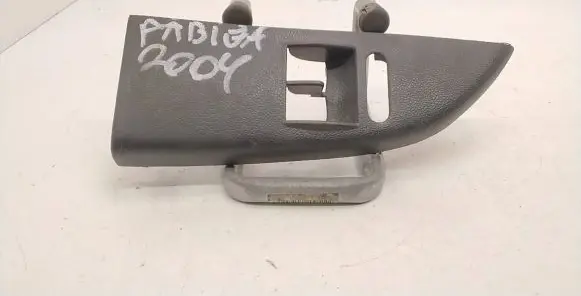 Skoda Fabia Mk1 (6Y) Front door window switch trim 6Y1867227B 00101 11795907