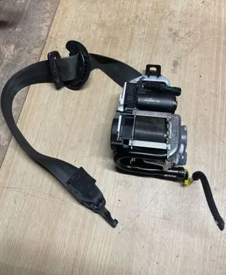 Citroen C4 Grand Picasso Front seatbelt 624989200