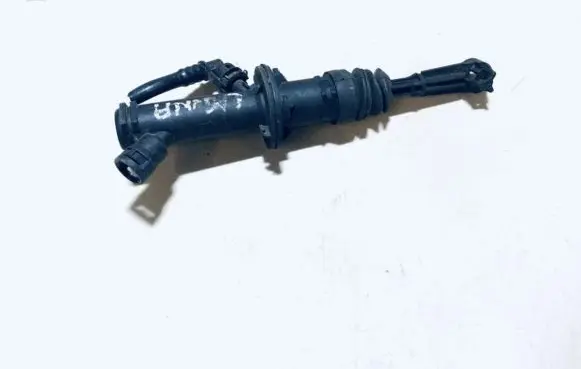 Clutch master cylinder