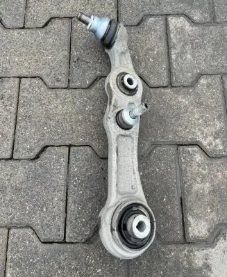 Mercedes-Benz C W205 Front control arm 20514
