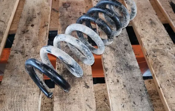 Mercedes-Benz CLK A209 C209 Rear coil spring