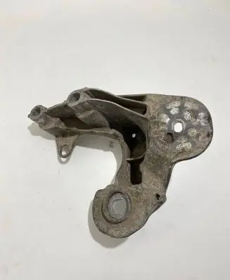 Audi A6 S6 C6 4F Engine mounting bracket 4F0199351AG