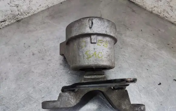 Ford Galaxy Engine mount vacuum valve G2446130