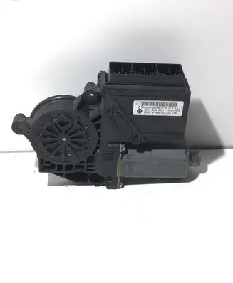 Volkswagen Multivan T5 Front door window regulator motor 7H1959801 S0203H005 E038070045