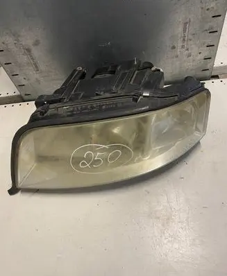 Audi A4 S4 B6 8E 8H Headlight/headlamp