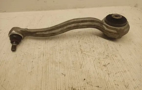 Mercedes-Benz C W204 Front control arm A20404