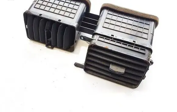 Hyundai Trajet Dash center air vent grill 974203a000 97420-3a000