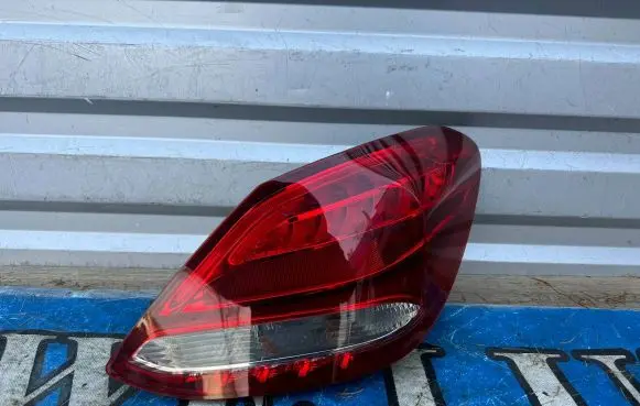 Mercedes-Benz C W205 Rear/tail lights A2058200264