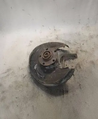 Audi A8 S8 D2 4D Rear wheel hub spindle/knuckle 