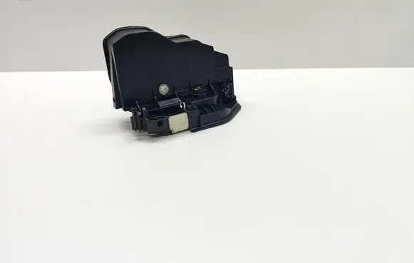 BMW 5 F10 F11 Front door lock 7167071 51217167071